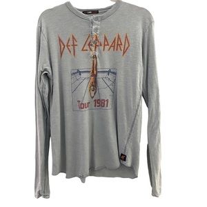 Limited Edition Def Leppard High and Dri 1981 Tee/ Size Medium